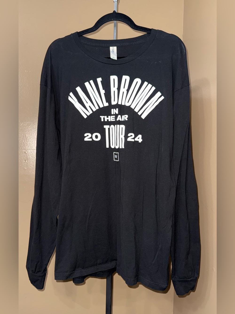 KANE BROWN "In The Air" 2024 Tour Black Long Sleeve Tee. Size XL.